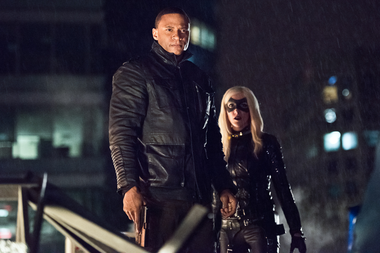 Arrow - David Ramsey and Katie Cassidy © Dean Buscher/The CW 2015
