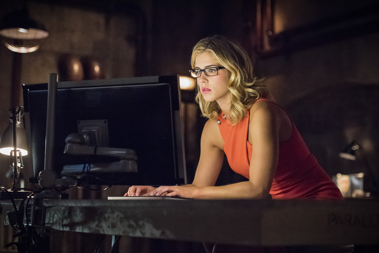 Arrow - Emily Bett Rickards © Dean Buscher/The CW  2015