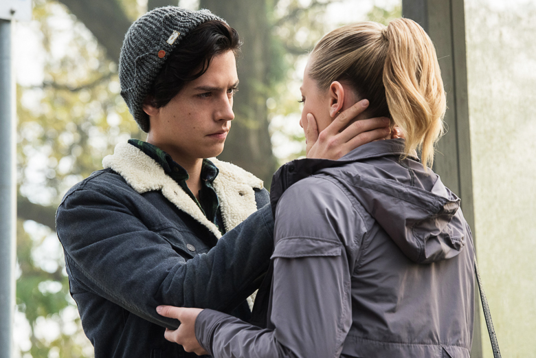 Riverdale - Cole Sprouse and Lili Reinhart © Dean Buscher/The CW 2017